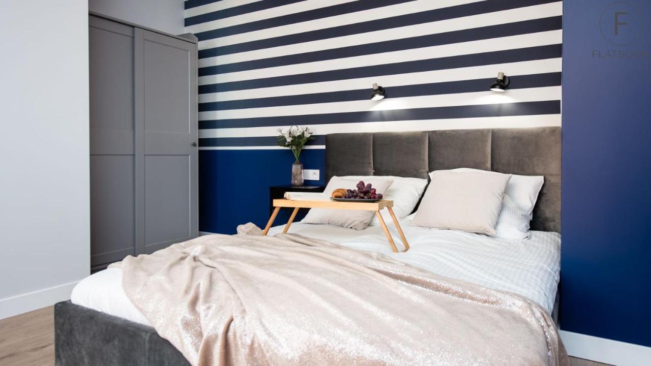 Flatbook - City Center Spa Apartments Dwie Motlawy Gdansk Bagian luar foto
